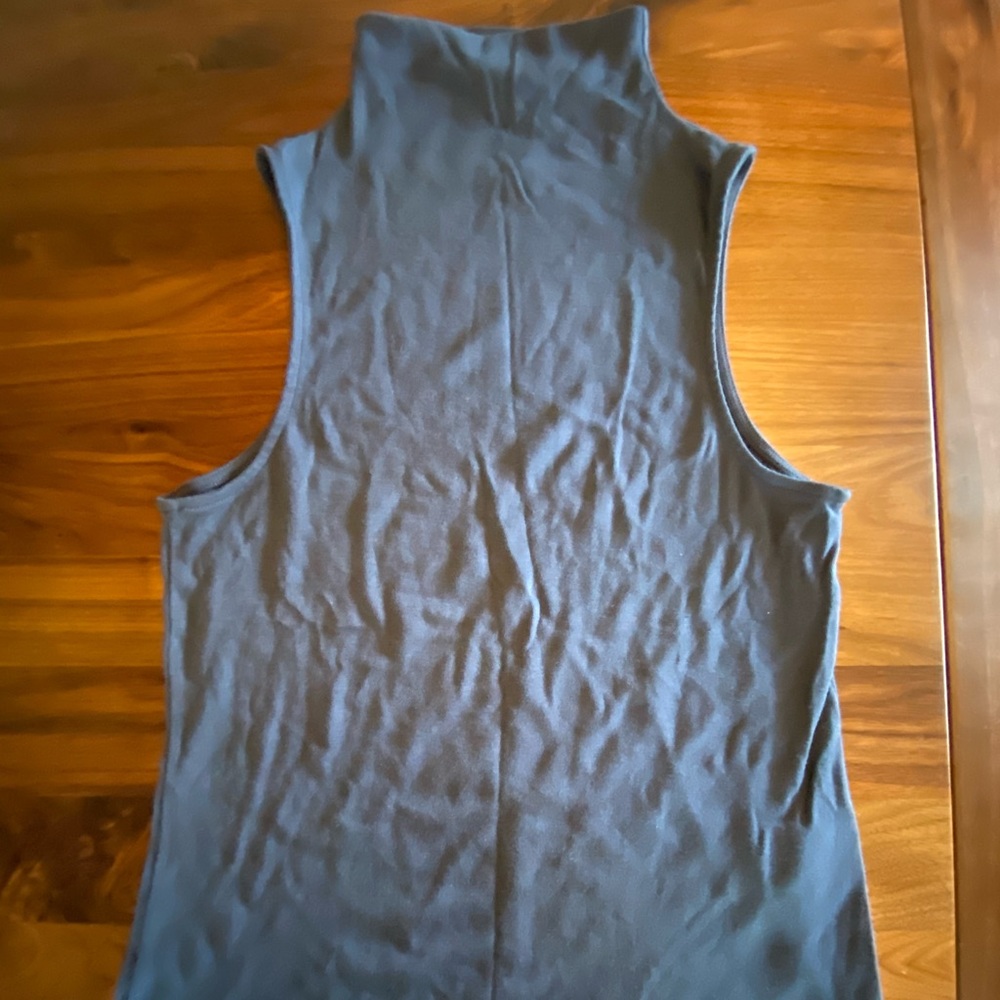 Splendid mock turtleneck tank top Navy small NWT